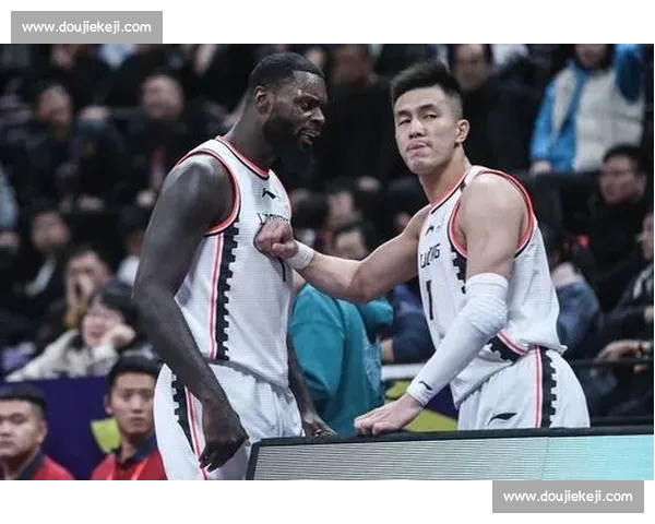 官方正版CBA直播APP下载安装到手机畅享高清篮球赛事实时互动解说